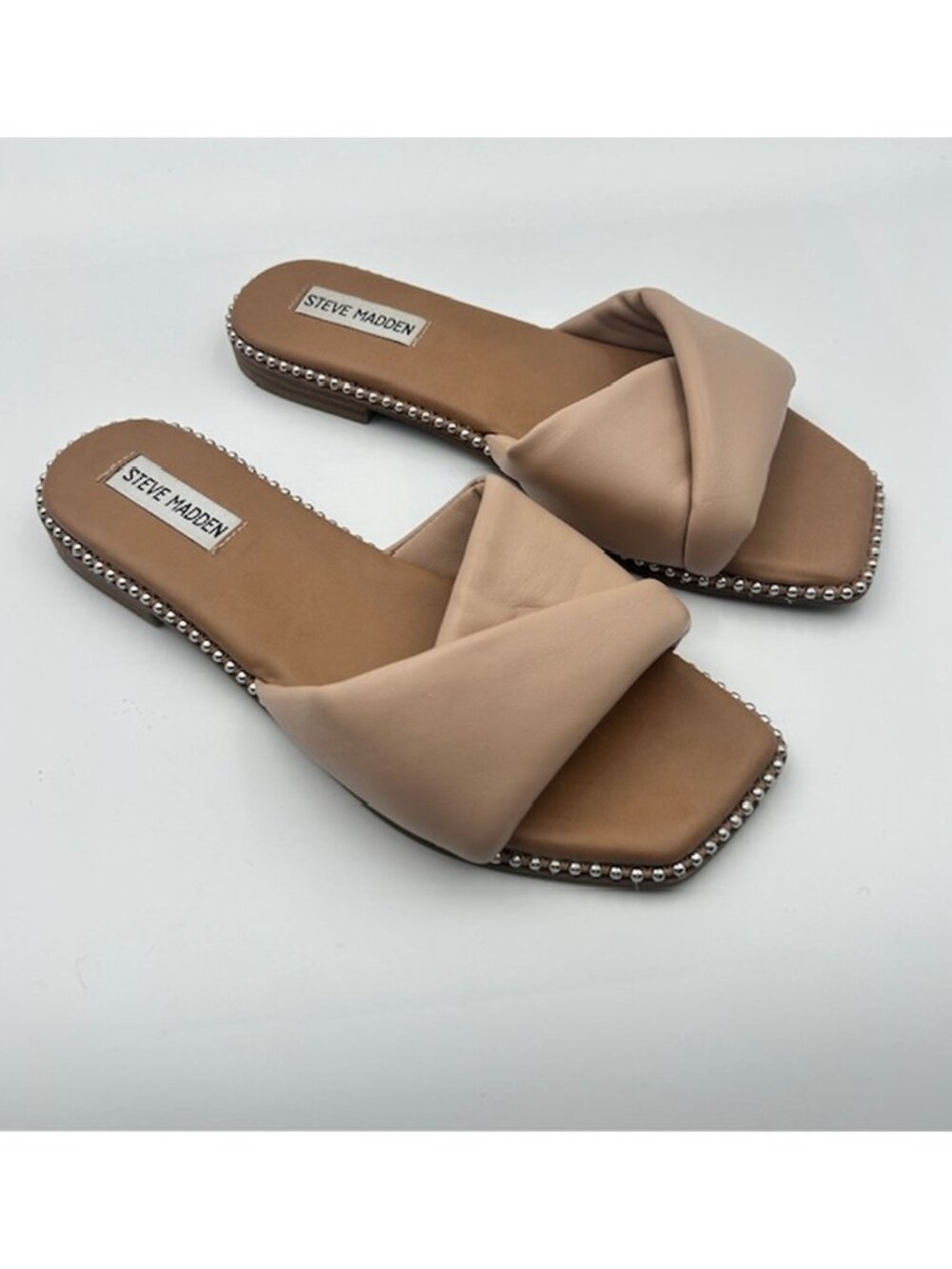 Steve Madden Square Toe Nude Slide Sandals Stud Trim Sz 8.5 EUC Nantucket Summer
